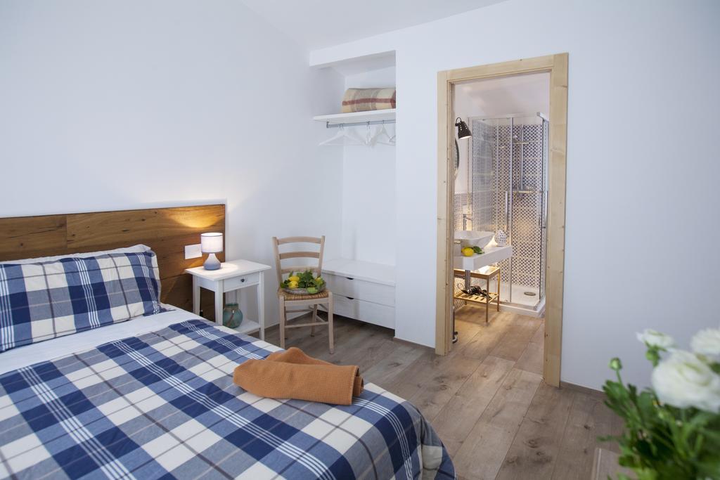 Porta Degli Antichi Casali Bed & Breakfast Конверсано Екстериор снимка